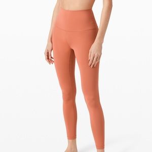 Wonder Under High-Rise 28”